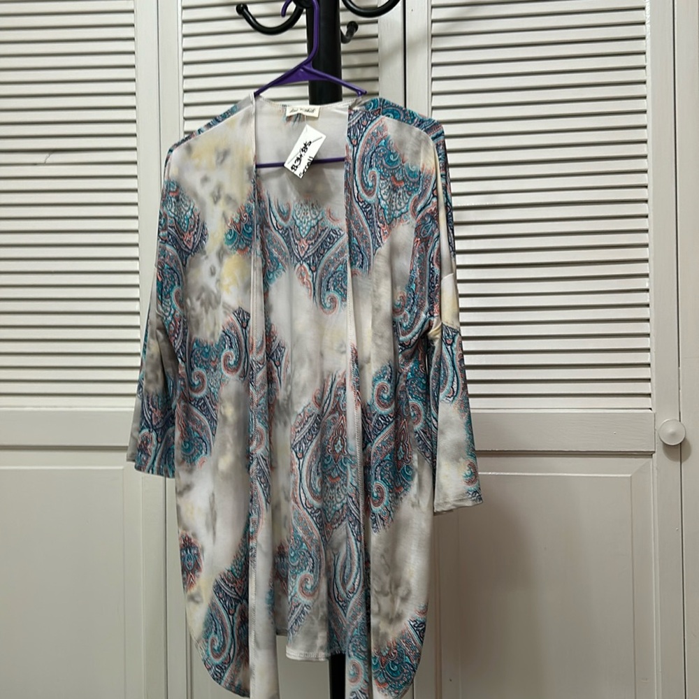 Lime and chili kimono.